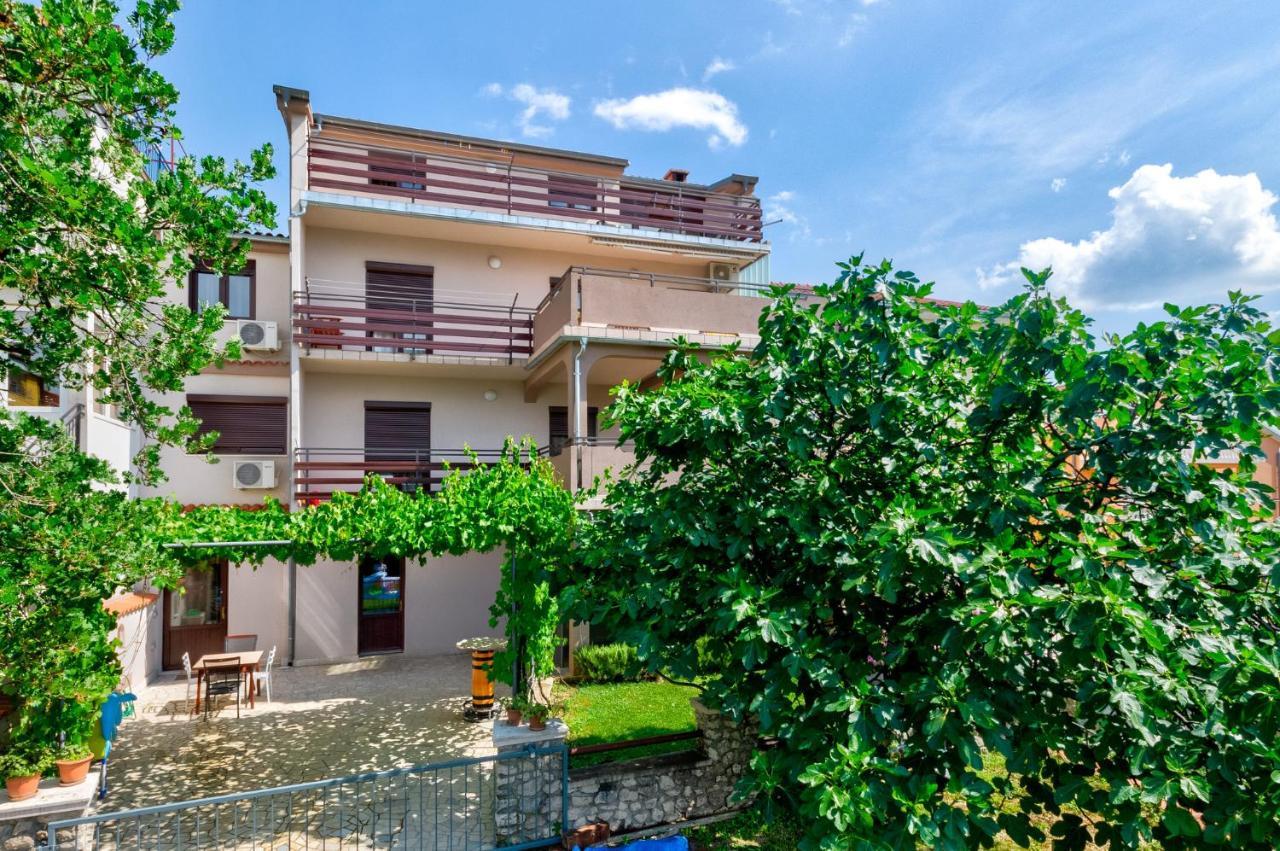 Ananas Apartments Crikvenica Exterior foto