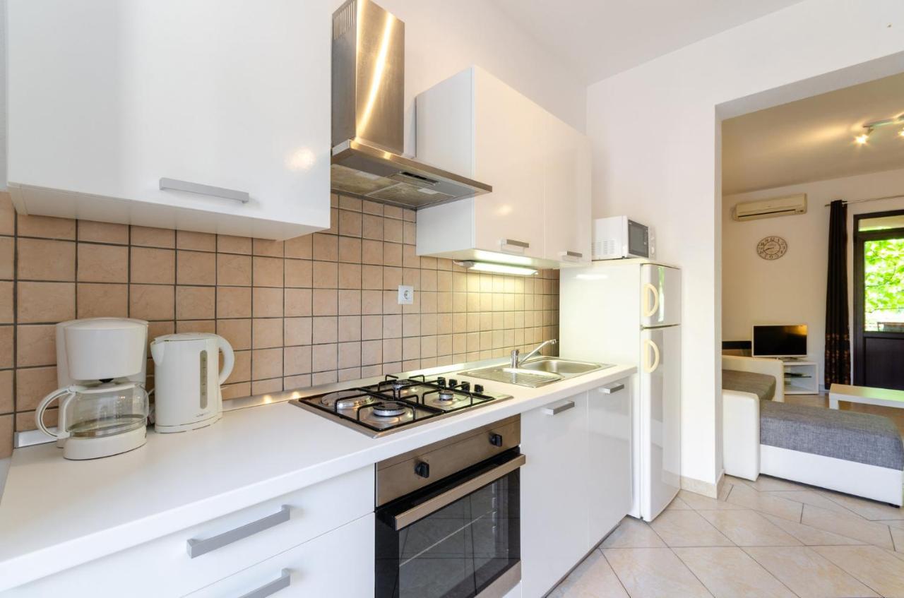 Ananas Apartments Crikvenica Exterior foto