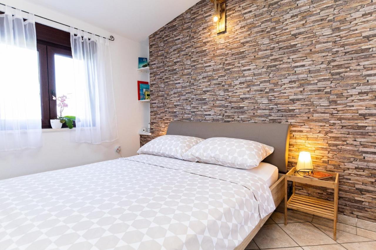 Ananas Apartments Crikvenica Exterior foto